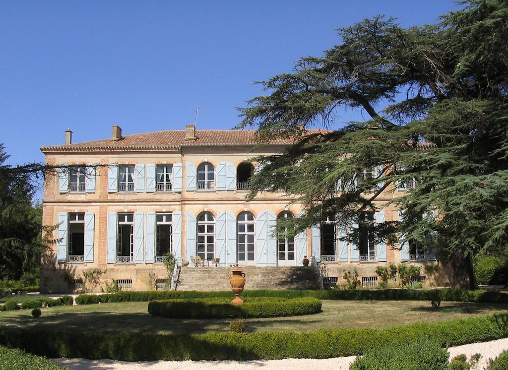 Chateau De Clermont-Saves Bed and Breakfast LʼIsle-Jourdain Buitenkant foto