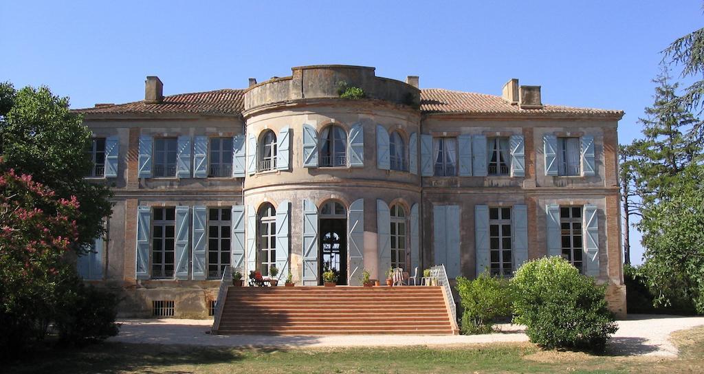 Chateau De Clermont-Saves Bed and Breakfast LʼIsle-Jourdain Buitenkant foto