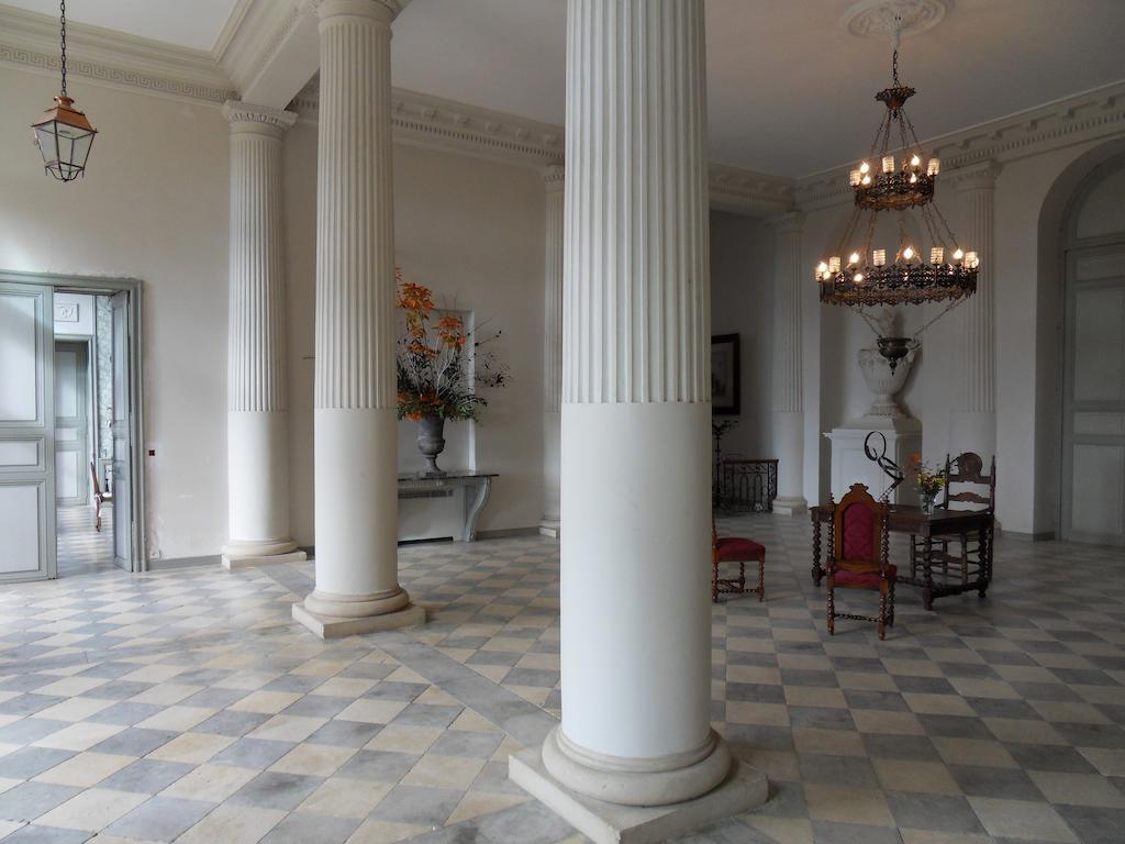 Chateau De Clermont-Saves Bed and Breakfast LʼIsle-Jourdain Buitenkant foto